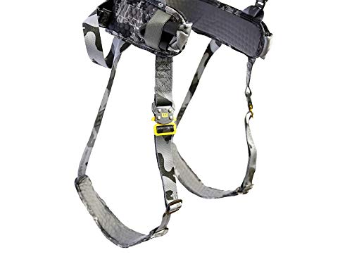 Hawk Elevate Lite highlights padded waist and shoulder straps for all-day comfort.