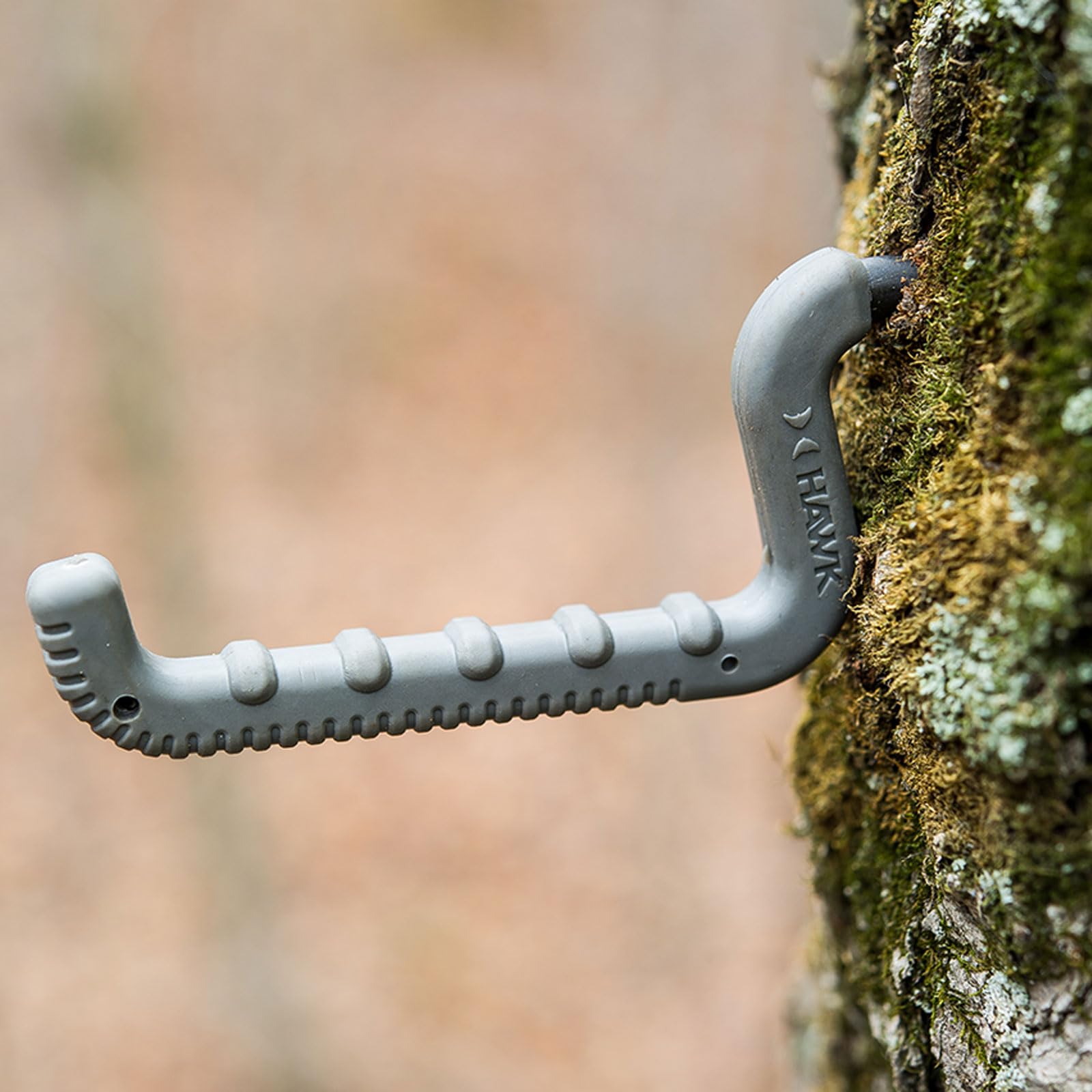 Hawk HA3010 lightweight design reduces hand fatigue during climbs.