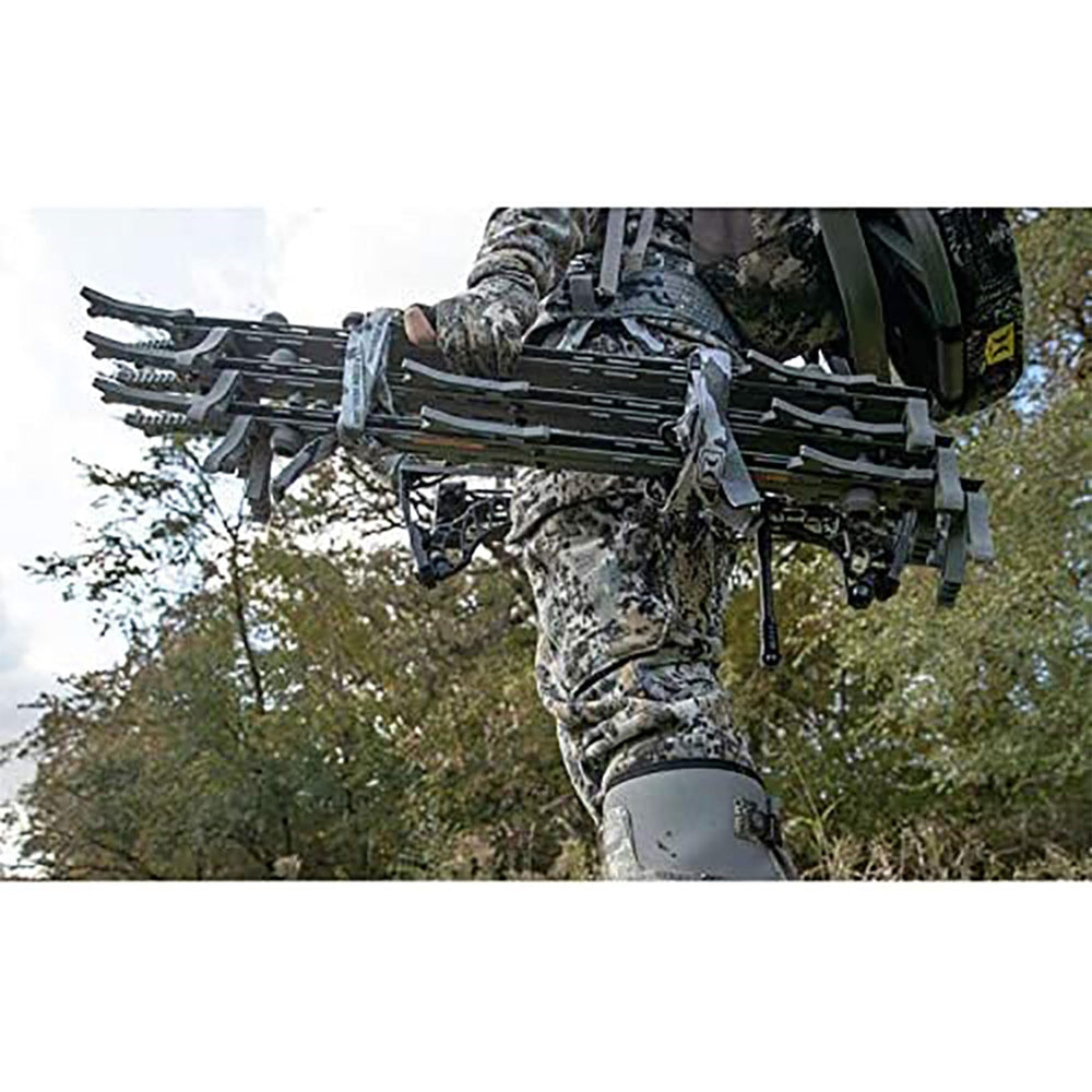 Hawk Helium packaging and transport image highlights easy-to-carry kit