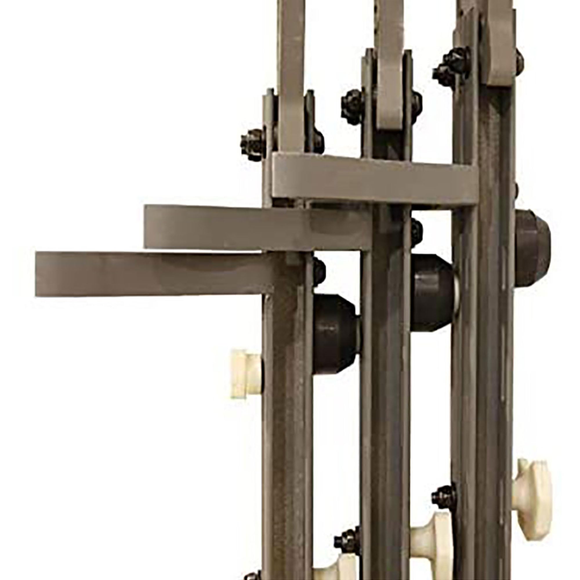 Hawk Helium versa-button silent strap shows noise-free setup