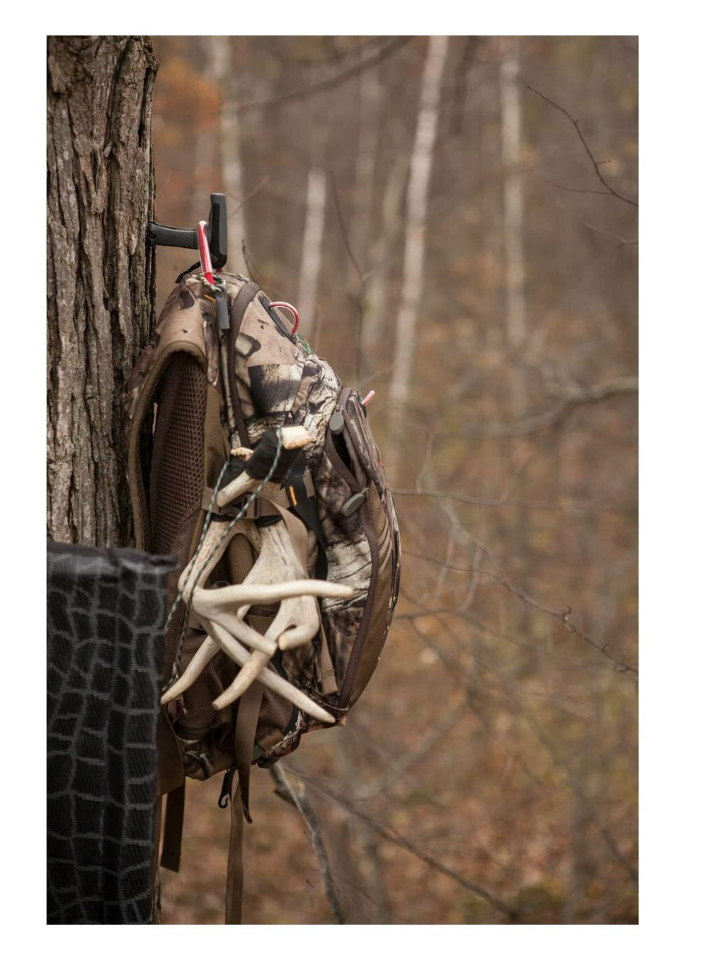 Hawk Jab Handle Tree Hook supports up to 40 pounds of gear