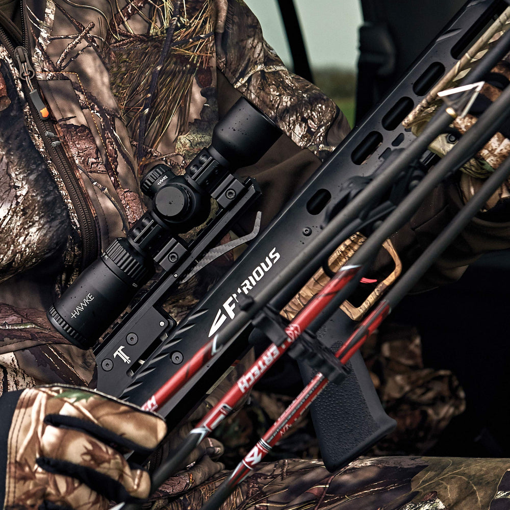Hawke XB1 crossbow scope quick adjustment dials help fast zeroing.