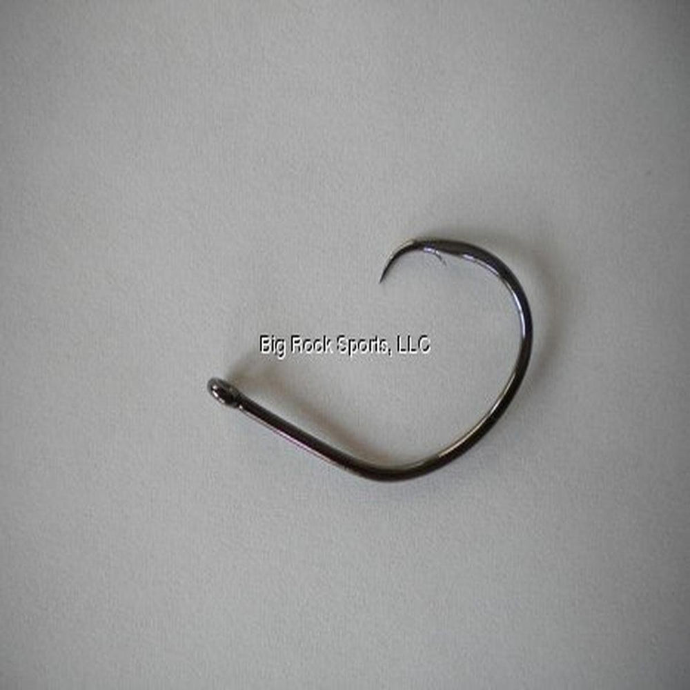 Hayabusa 186711-3-0 lt wire circle hook in use for versatile fishing performance.