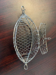 Hayabusa A-008E chum cage Sabiki rig fit for versatile setups.
