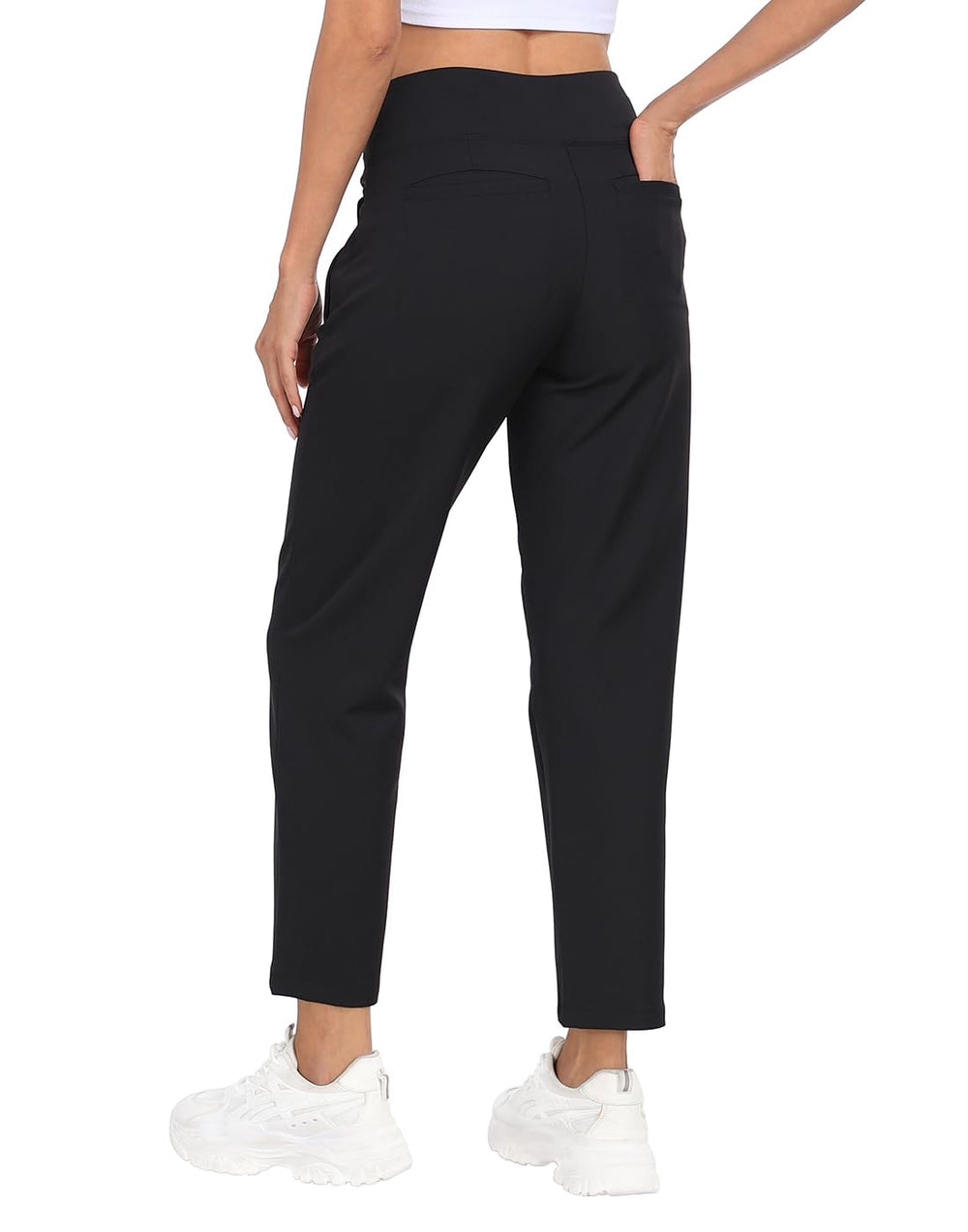 HDE pants on hike with zip pockets for essentials access