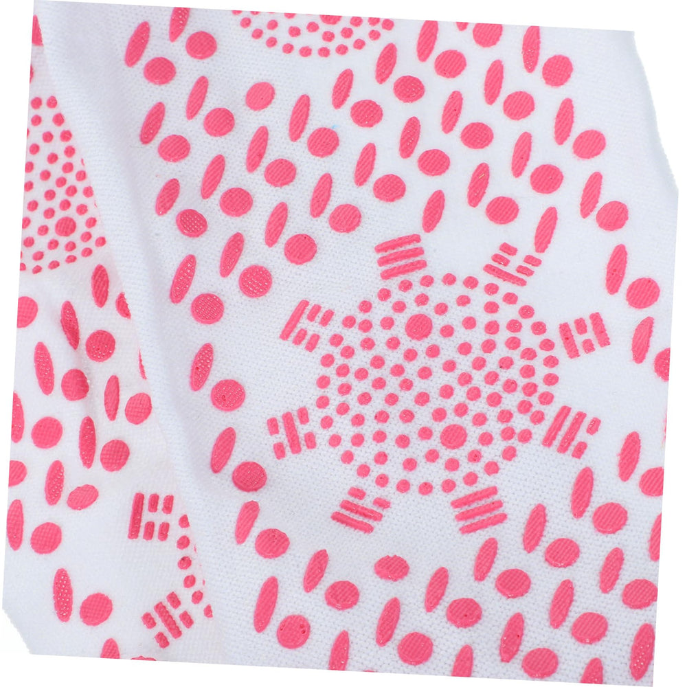 Healeved mid-tube length socks provide extra warmth for long outdoor sessions.