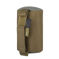 Close-up of the non-slip panel stabilizing the rifle on the roller bag