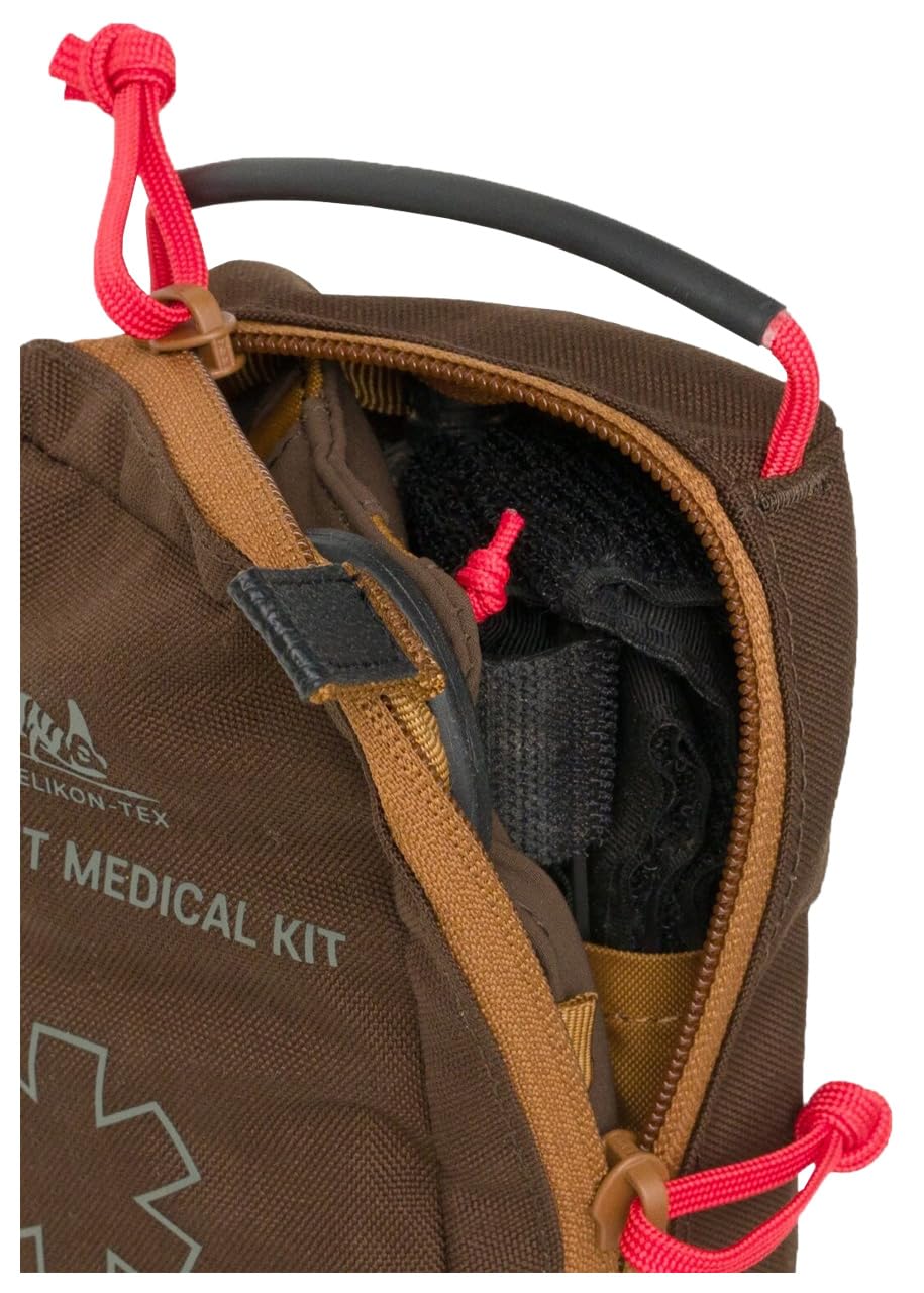 Center elastic pocket in Helikon-Tex Bushcraft kit for small items