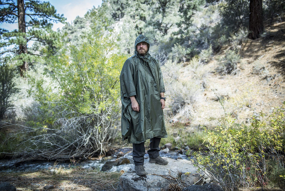 Helikon-Tex poncho shadow grey hood detail with adjustable cord