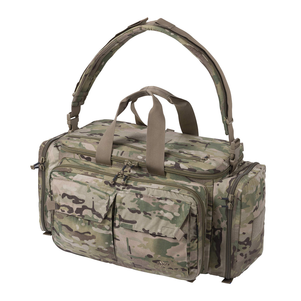 Helikon-Tex Rangemaster Gear Bag Multicam exterior demonstrates rugged build for harsh environments.