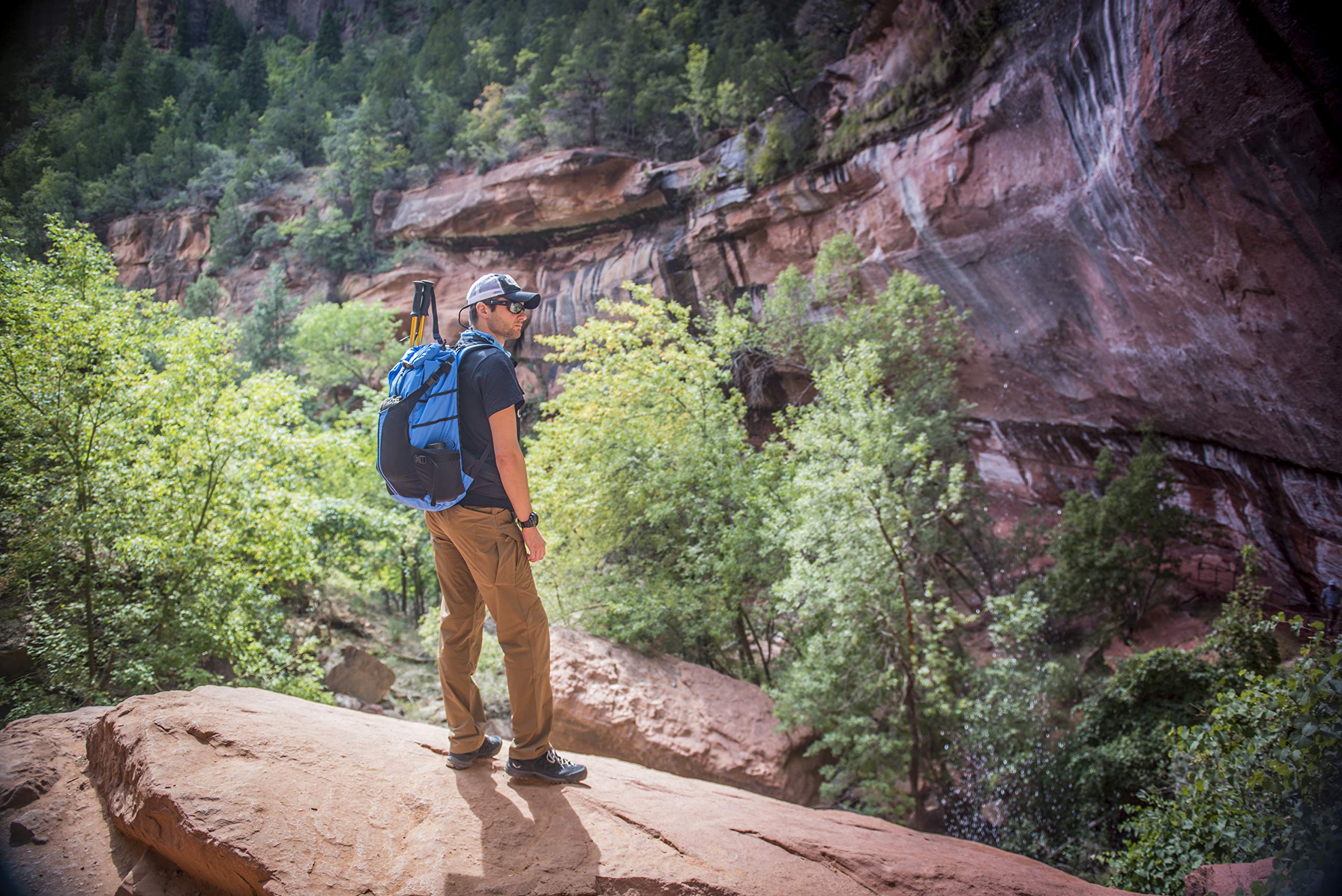 Helikon-Tex Summit Backpack Shadow Grey WooJin buckles ensure secure closures