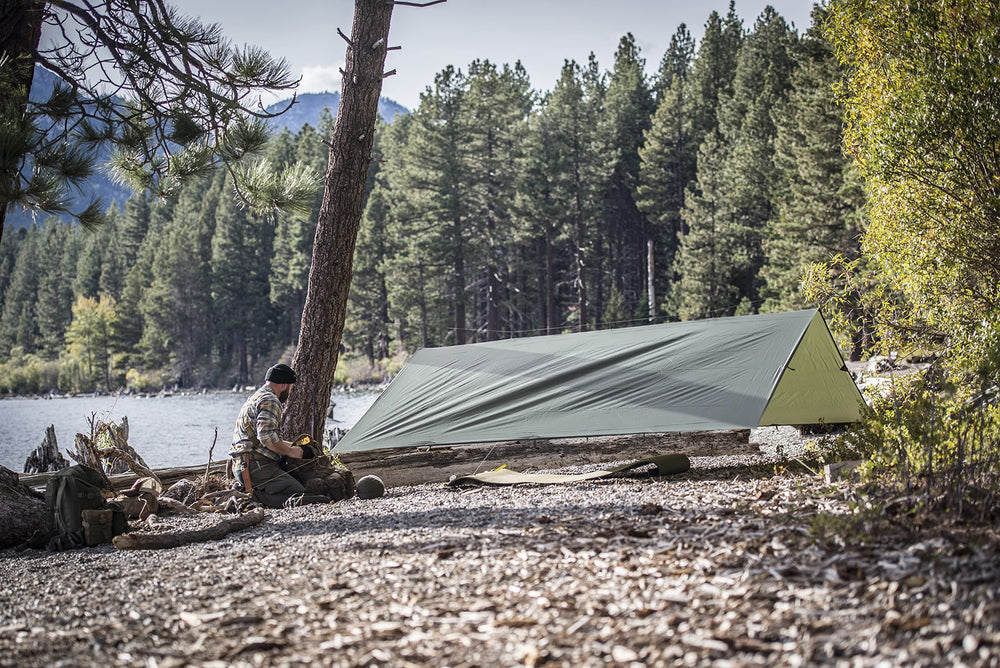 3x3 meter footprint of Helikon-Tex Supertarp Polish Woodland offers ample shade.