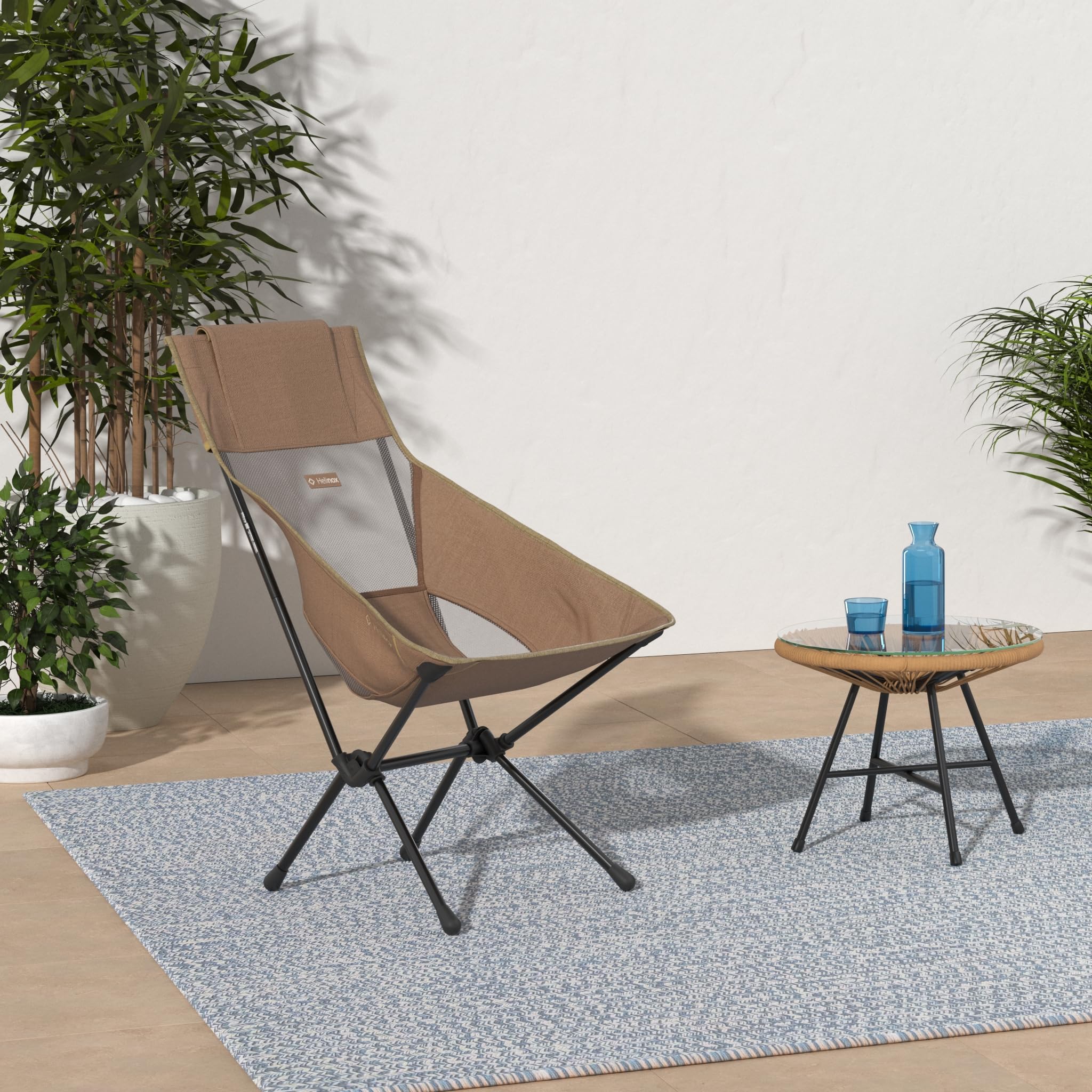 Helinox Sunset Chair side pockets keep small essentials within reach.