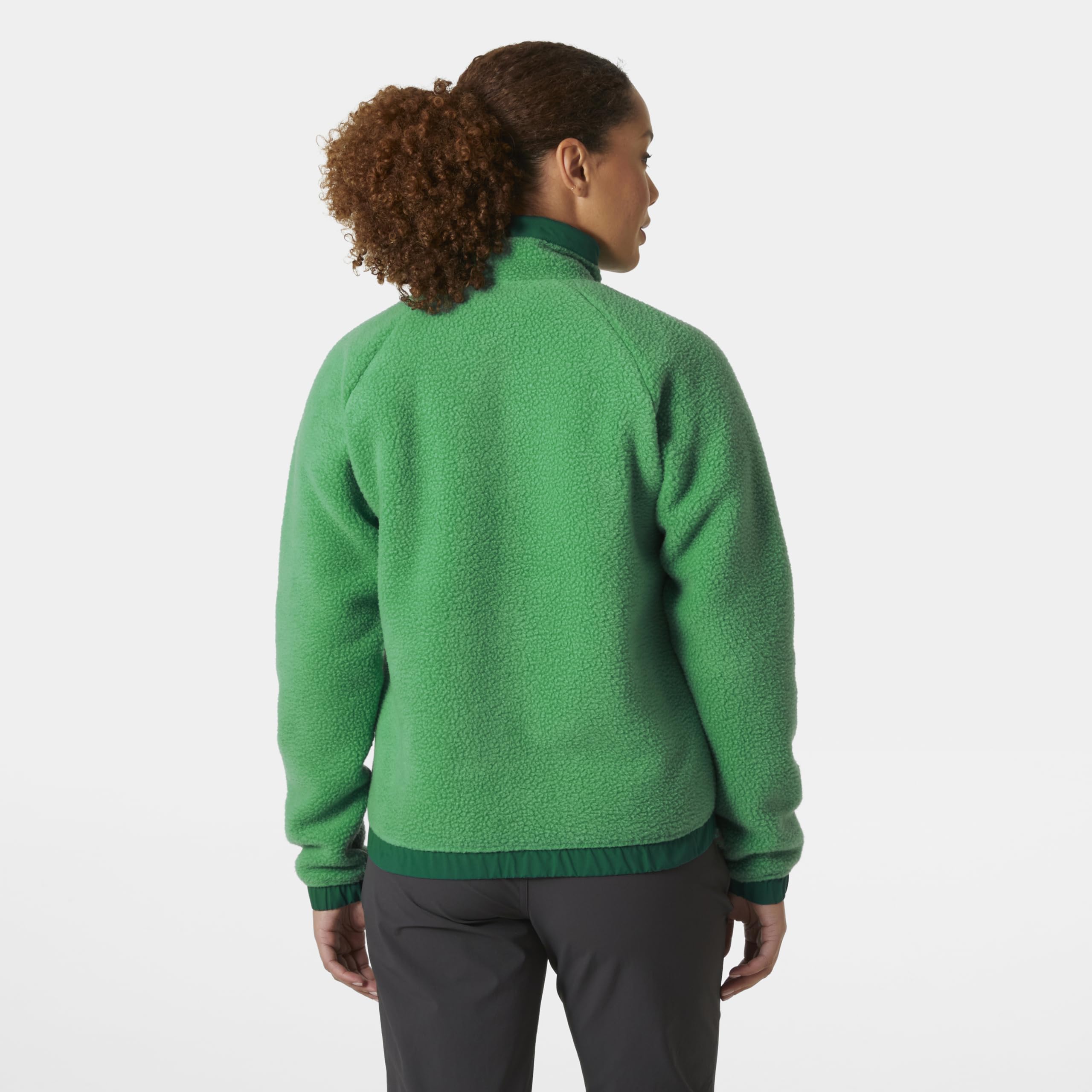 Helly Hansen Imperial Pile Snap elastic hem allows freedom of movement.