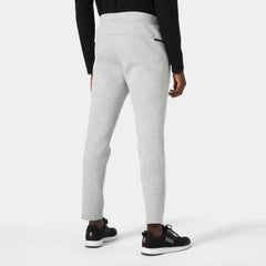 Helly-Hansen HP Ocean SWT Pant 2.0 articulated knees enhance mobility.