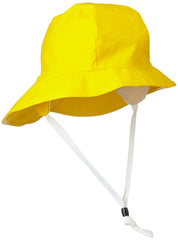 Helly Hansen Svolvaer Sou'wester adjustable chin strap secures fit in windy weather.