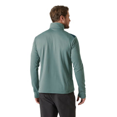 Helly-Hansen Versalite thumb holes closeup highlights secure fit and warmth.