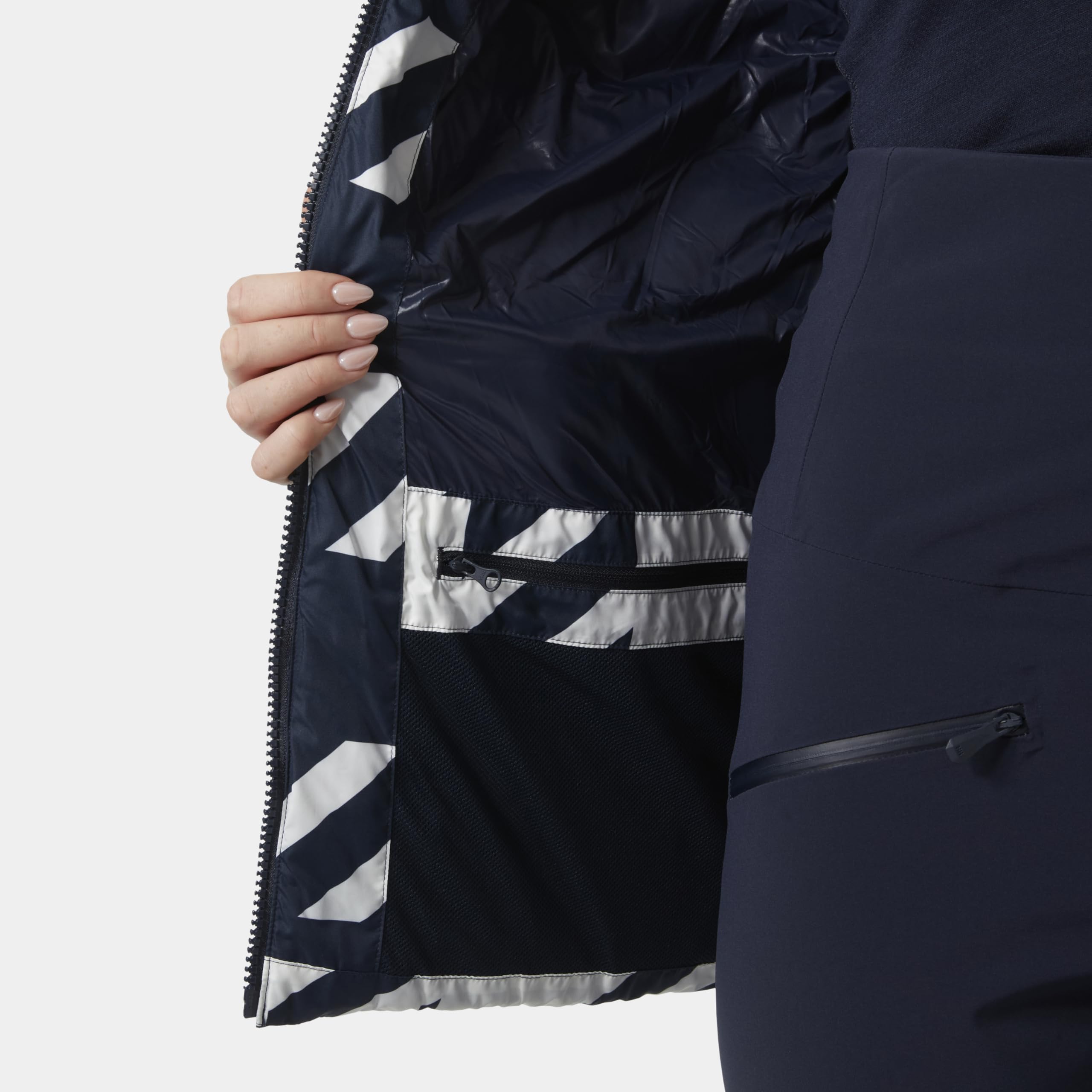 Helly-Hansen Winter Bliss chest pocket with YKK zipper for secure essentials