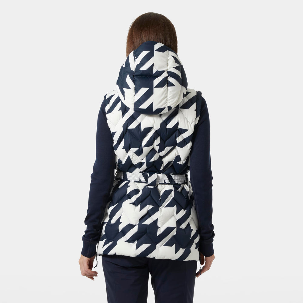 Helly-Hansen Winter Bliss metal logo tab adds premium detailing