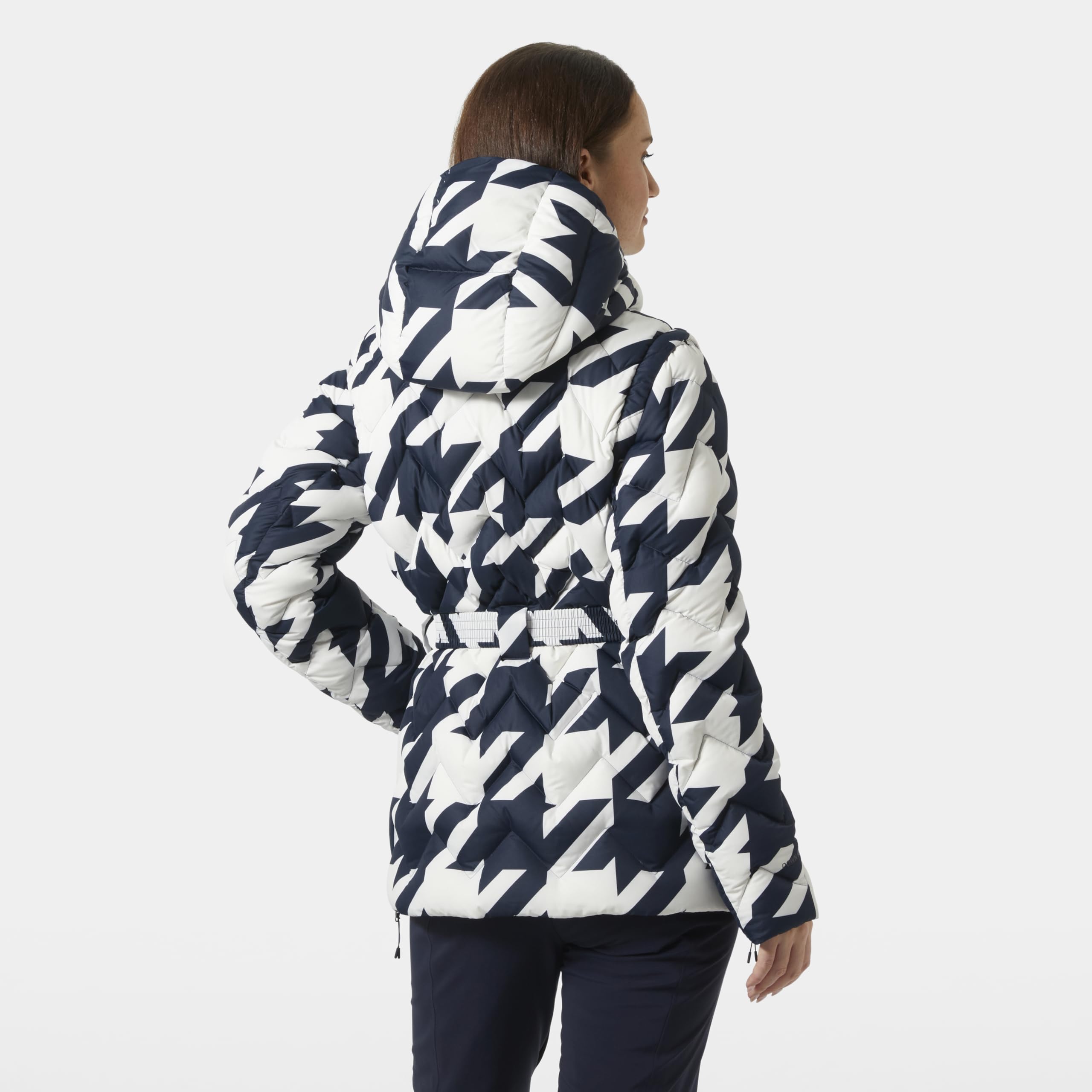 Helly Hansen Winter Bliss ribbed cuffs seal warmth against drafts