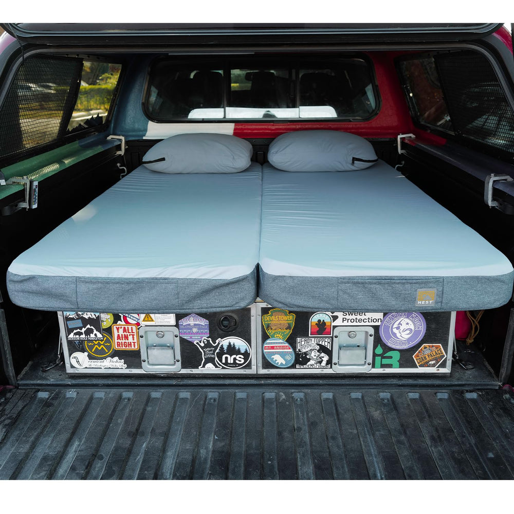 HEST Dually Long inflatable base keeps the surface dry on damp ground
