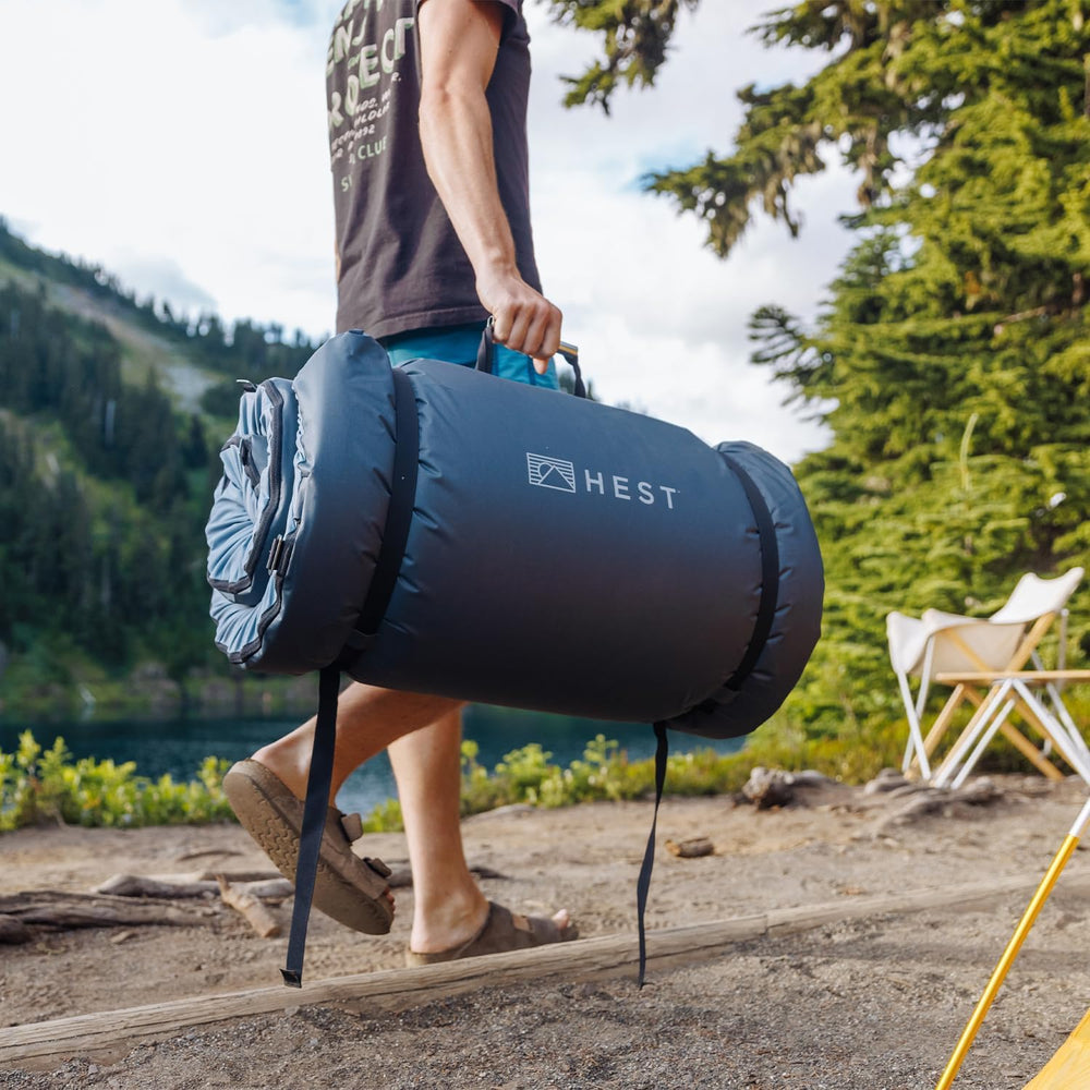 HEST Foamy top pocket keeps essentials within reach.