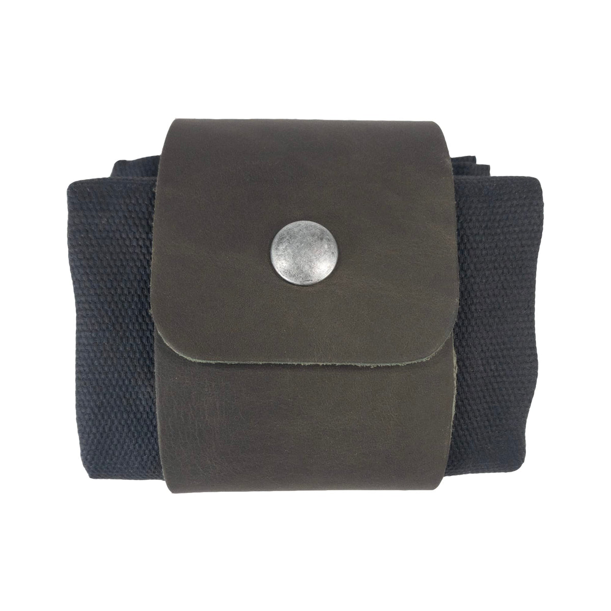 Hide & Drink foraging pouch collapsible belt-loop on trail for hands-free treasure hunting.