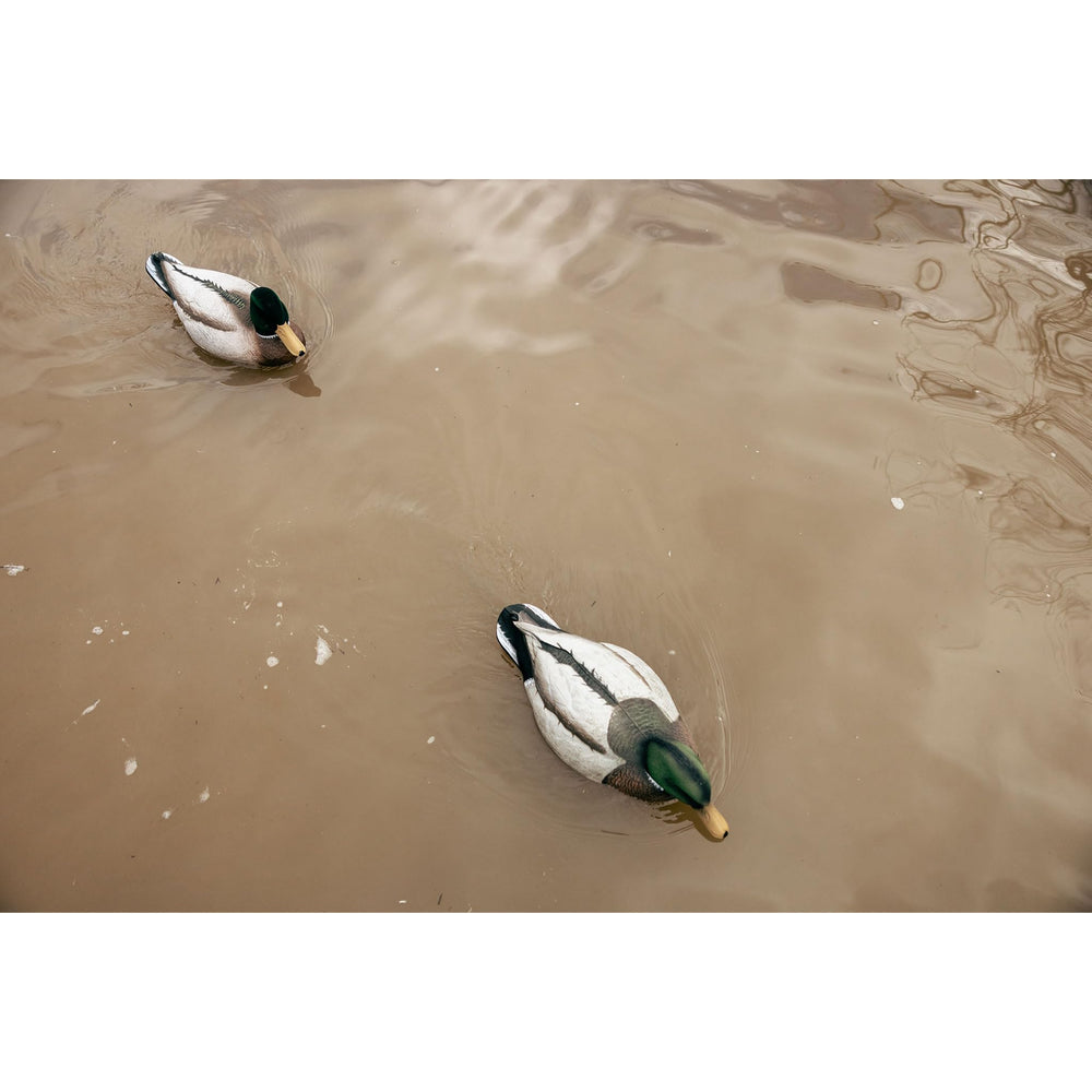Higdon Outdoors Battleship Swimmer Pro trailing system enables double motion with decoys.