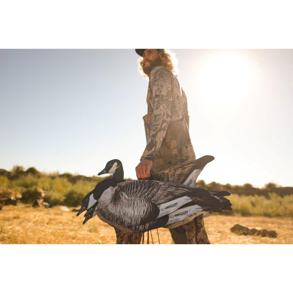 Higdon Outdoors Flats lightweight silhouette with heavy-duty stake handles