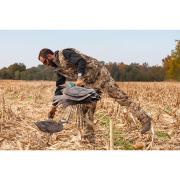 Higdon Outdoors Flats heavy-duty stakes enable quick placement around the water.