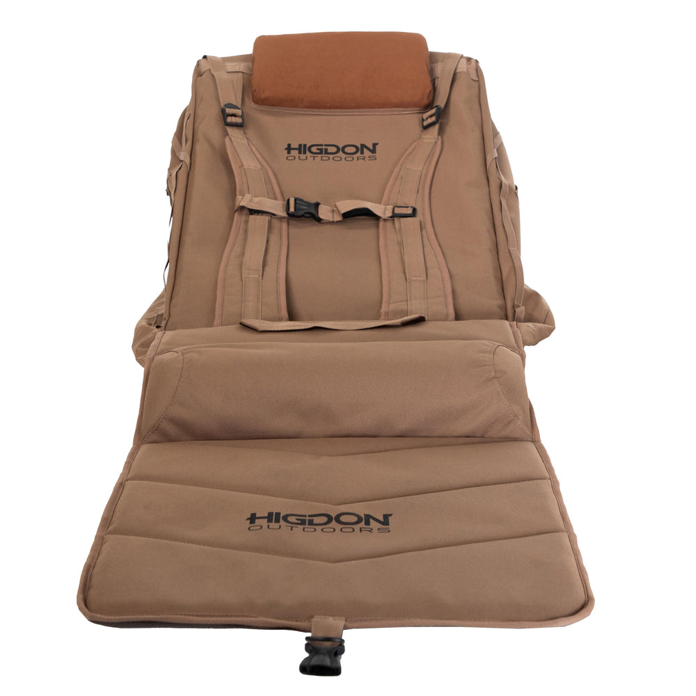 Higdon Outdoors Hot Shot built-in decoy bag holds up to 36 decoys for quick access.