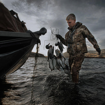 Higdon Outdoors Magnum Mallard decoy swivel-heads detail for easy head-position customization