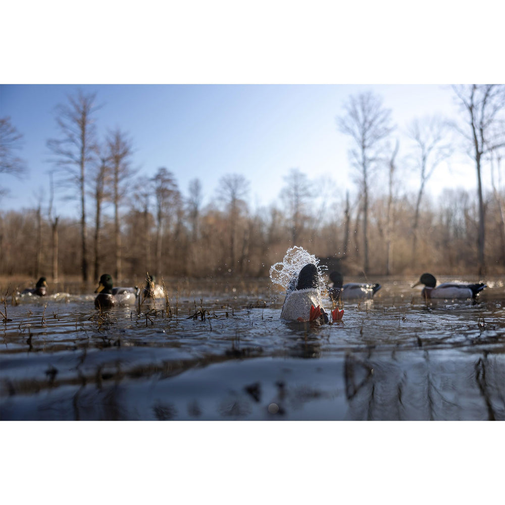 Higdon Outdoors Pulsator Pro magnetic on/off switch enables quick control during hunts
