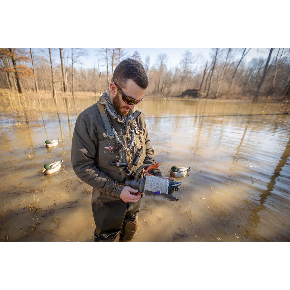 Higdon Outdoors Pulsator Pro realistic feet detail adds authentic decoy realism