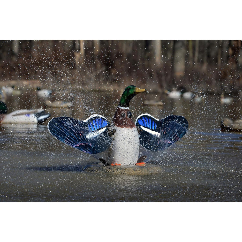 Higdon Outdoors XS water spray motion draws ducks at ponds and pools