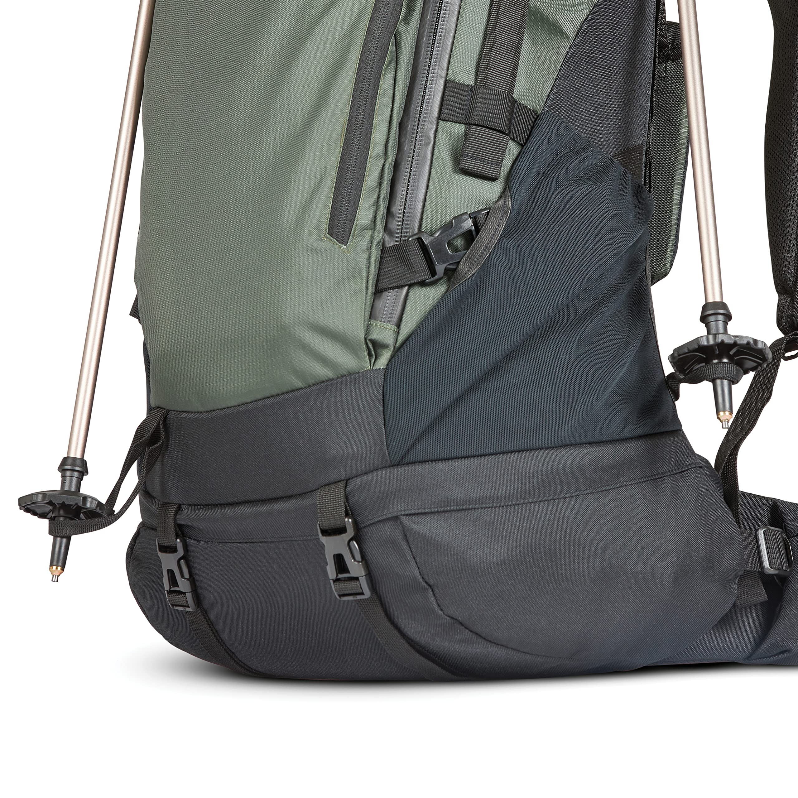 High Sierra Pathway 2.0 75L adjustable back panel for a customizable, comfortable fit.