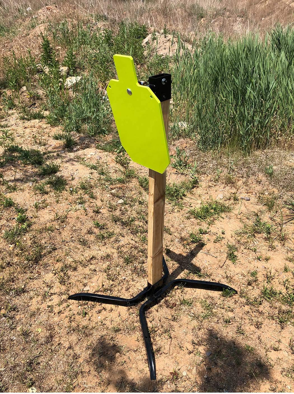 Highwild AR500 steel 3-8inch panel highlights rugged, durable steel for long-term use.