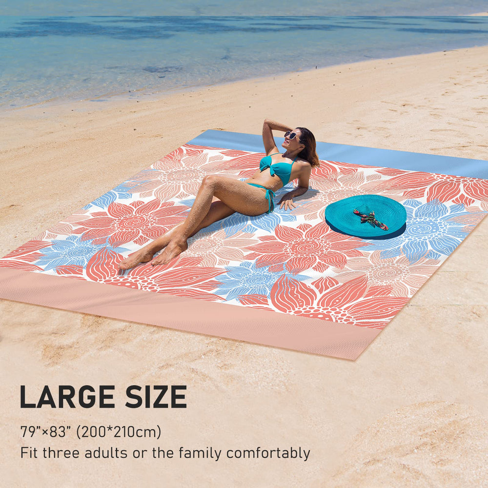 HIHOHO beach blanket dries quickly after rinsing and packing for next activity