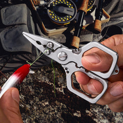 Close-up of tungsten carbide cutter on Hikolit pliers