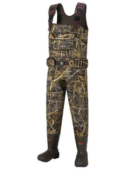 HISEA hunting waders with insulated boots deliver warmth in cold marshlands.