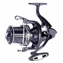 HiUmi offshore saltwater spinning reel main view, rugged build for saltwater surf fishing.