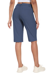 Hiverlay shorts back patch pockets highlight versatile storage options on the course.