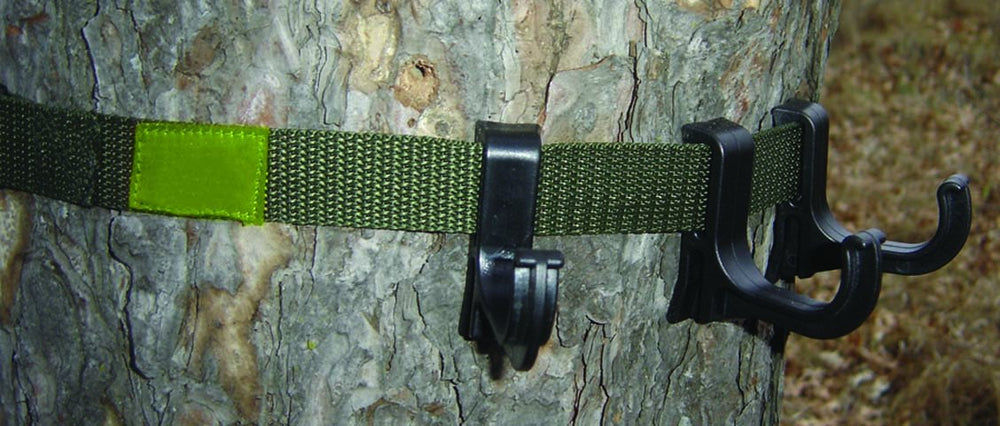 HME hook belt cupped back design prevents side-to-side movement during mounting.