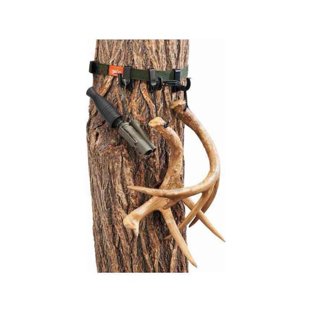 HME Accessory Hook Belt demonstrates quick tree mounting for fast setup.