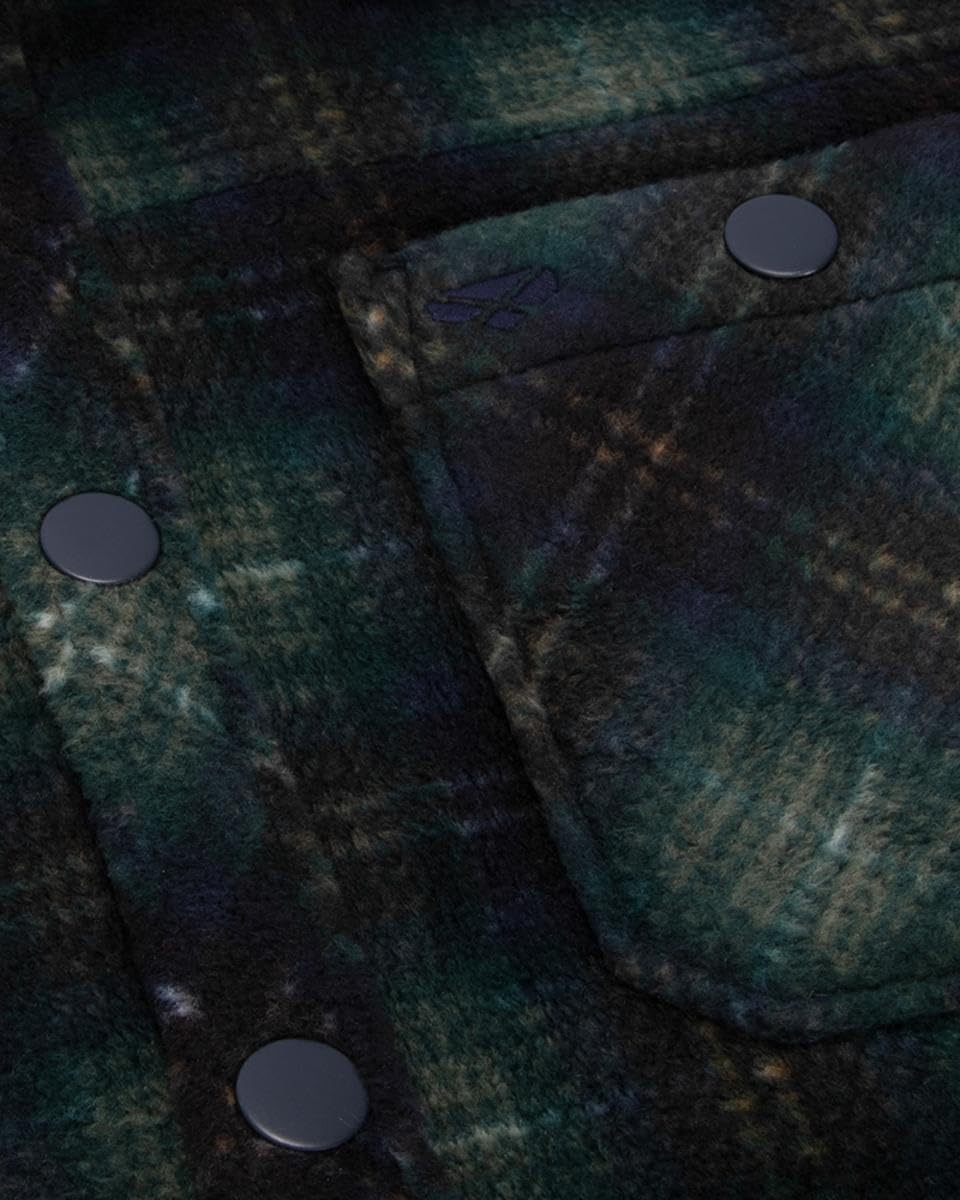 Hoggs of Fife Broxburn Fleece Shacket yoke detail highlighting bias-cut pockets