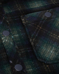Hoggs of Fife Broxburn Fleece Shacket yoke detail highlighting bias-cut pockets