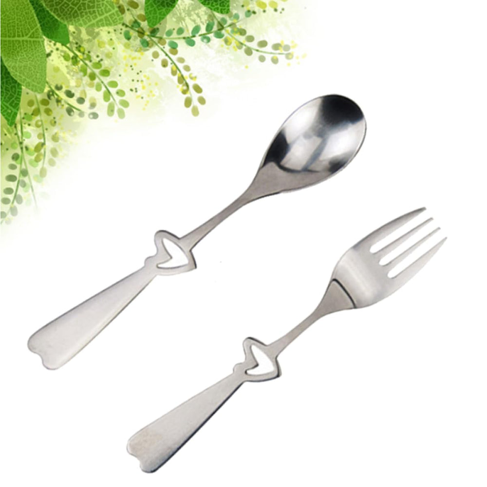 HOLIDYOYO heart fork front view emphasizes playful, elegant kitchenware