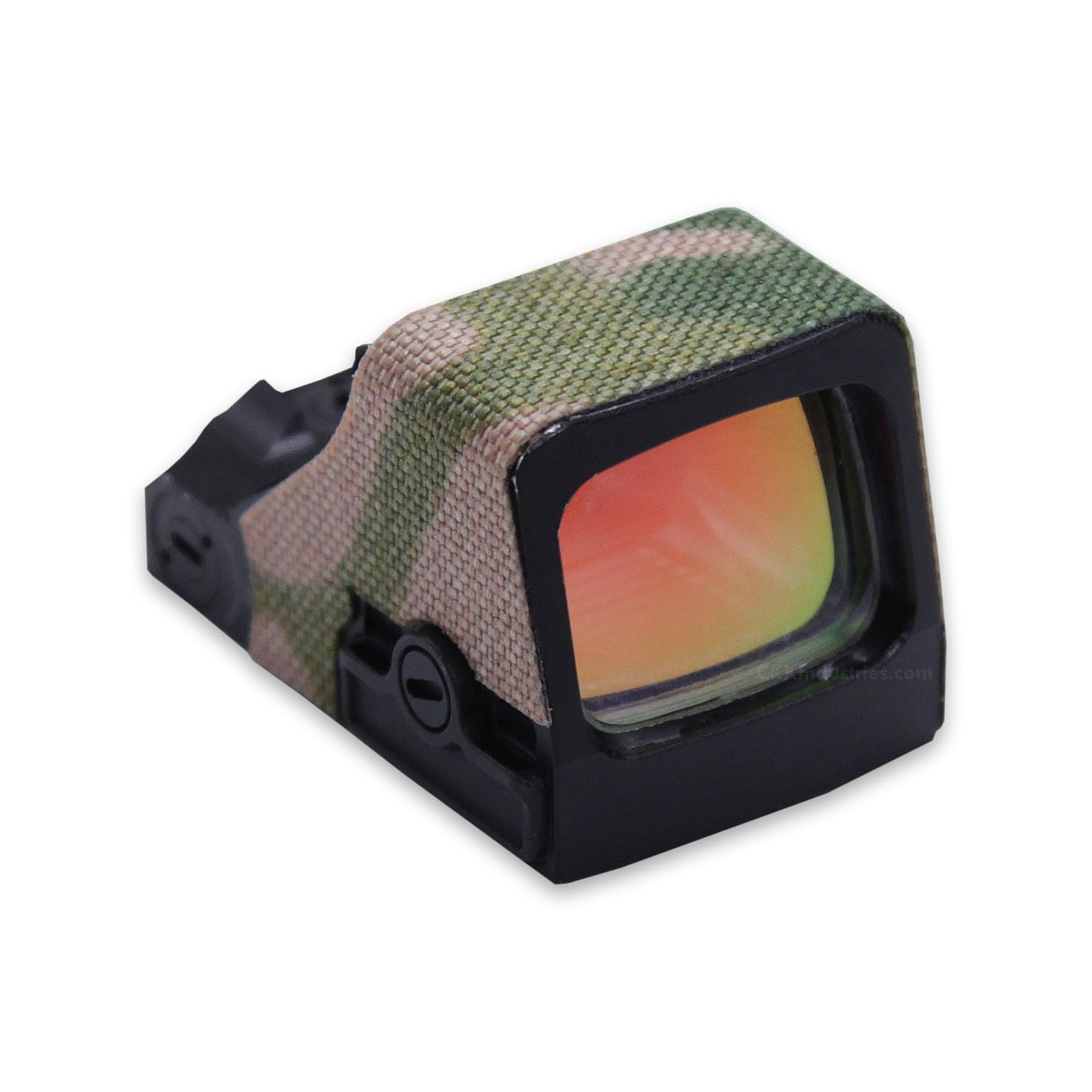 MULTICAM pattern on the EDC Wrap, blending with gear for a tactical look