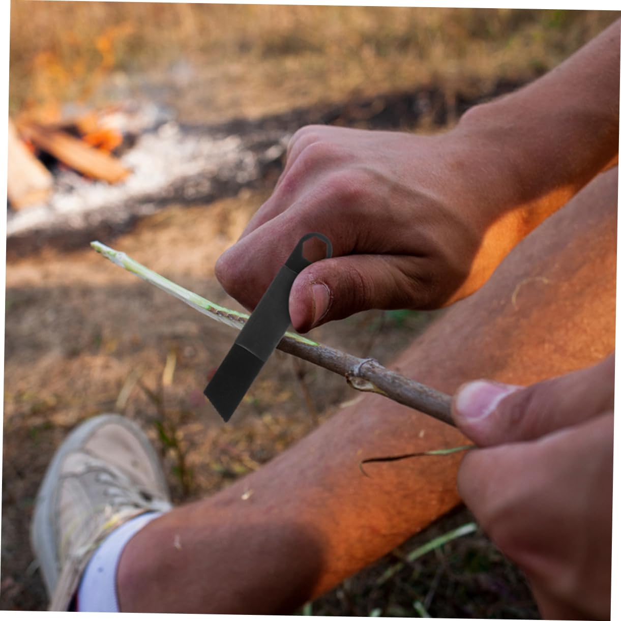 HONMEET Fire Starting Kit compact size 7cm for easy daily carry.