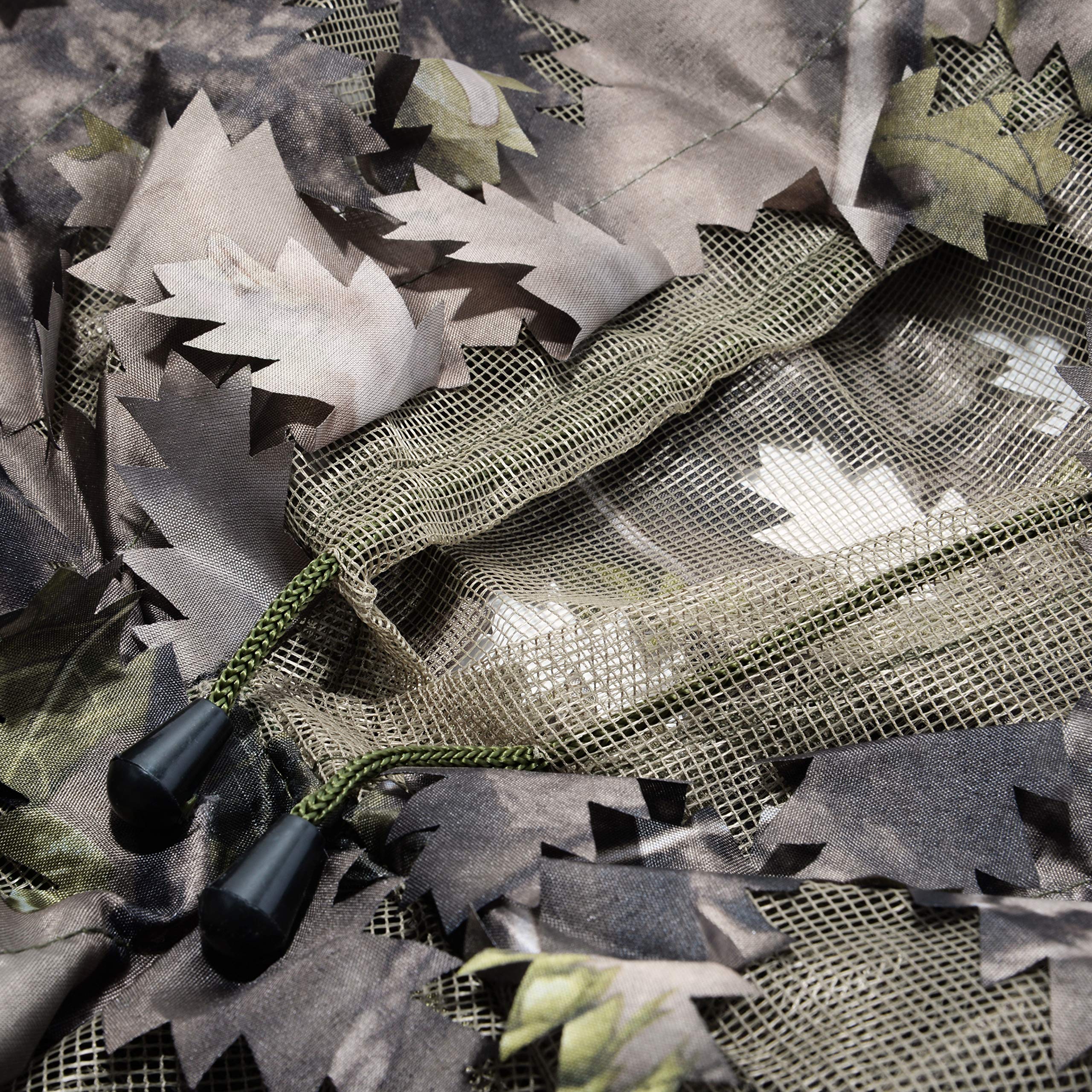 HOT SHOT camouflage leaf print showcasing 3D pattern for authentic concealment.